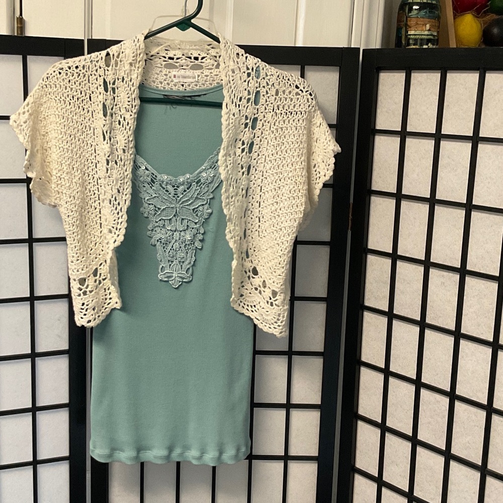 Vintage crocheted top with blue tank,I picture 5 shows discoloration